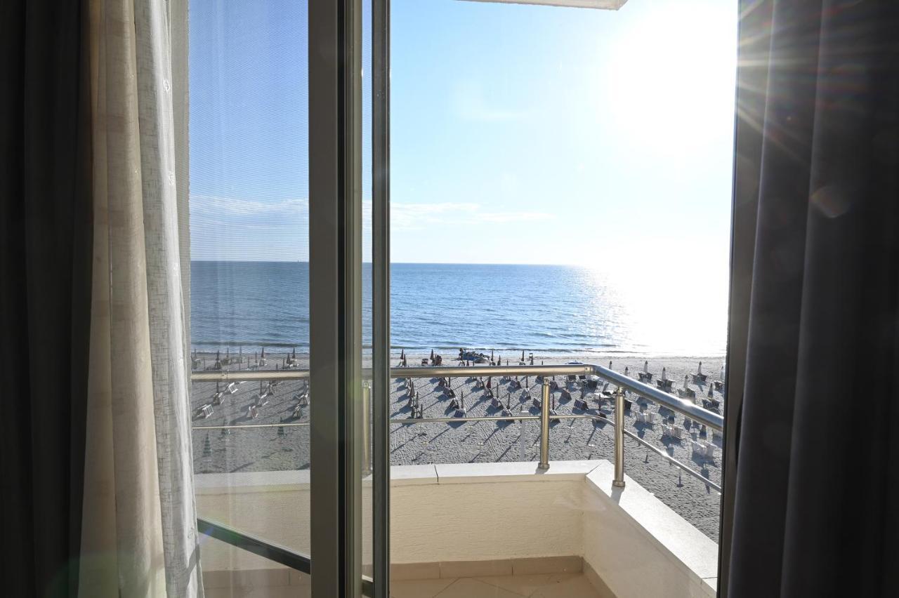Vila Oxinn Kryemëdhej Екстериор снимка