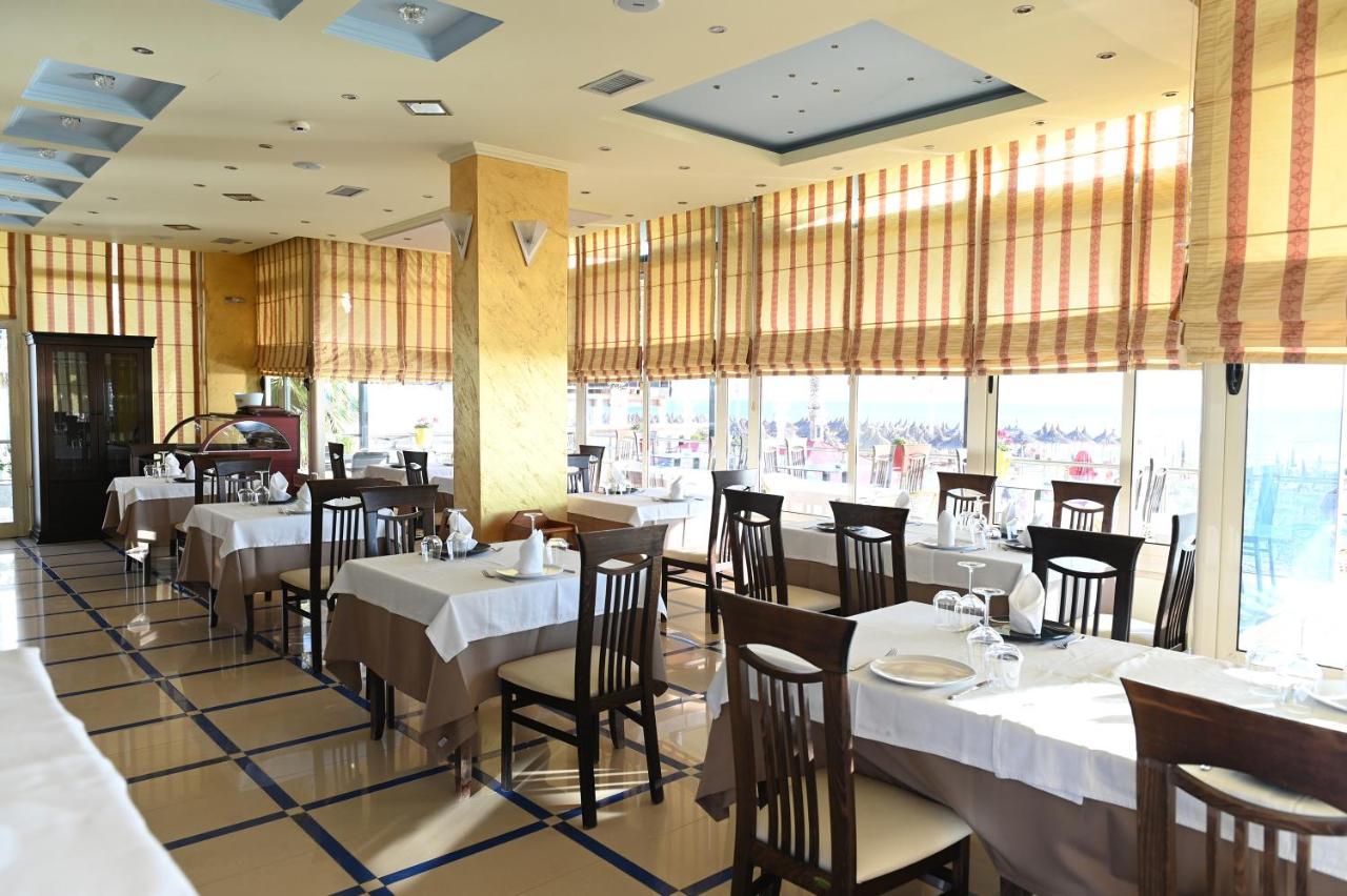 Vila Oxinn Kryemëdhej Екстериор снимка