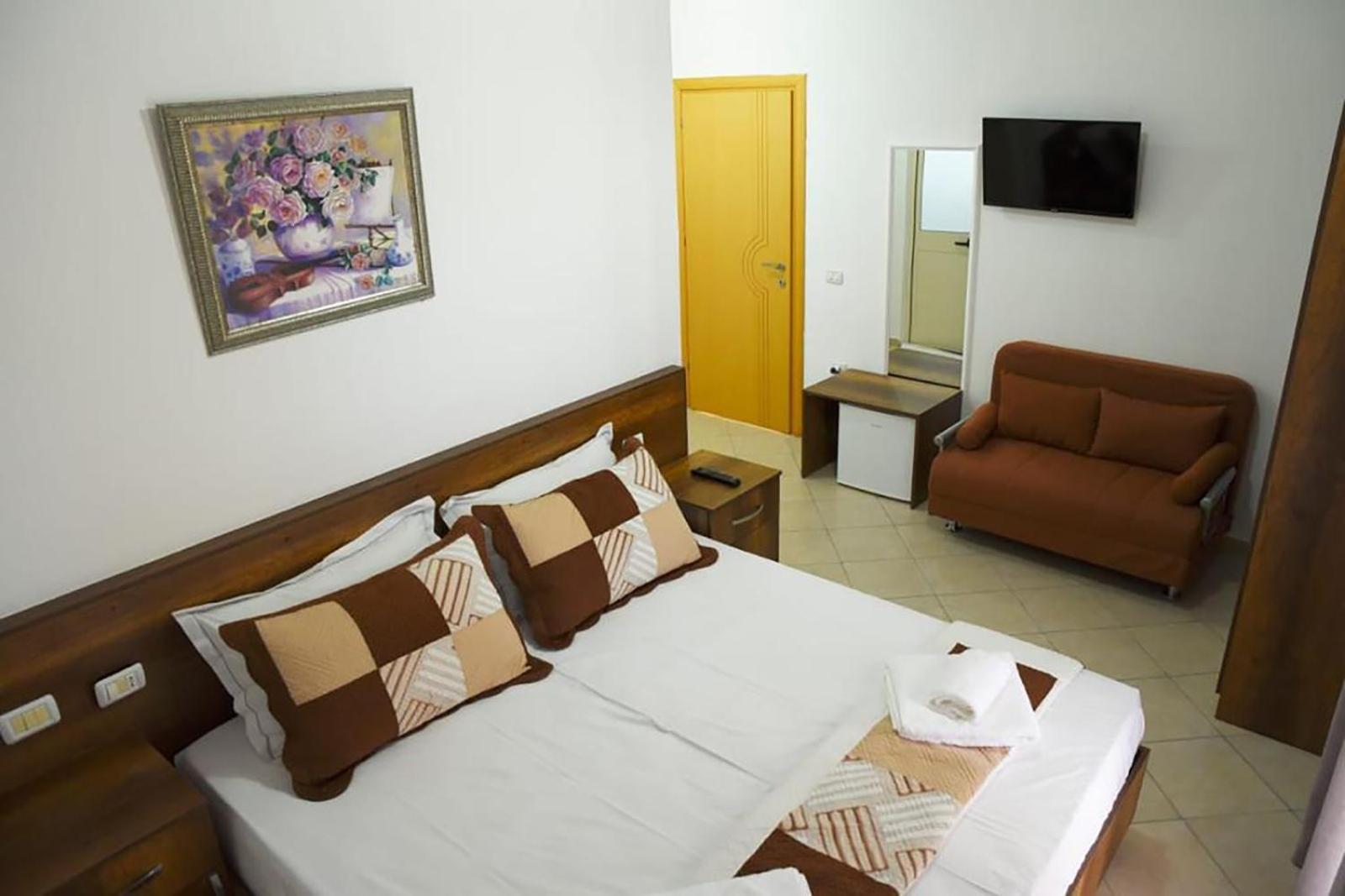 Vila Oxinn Kryemëdhej Екстериор снимка